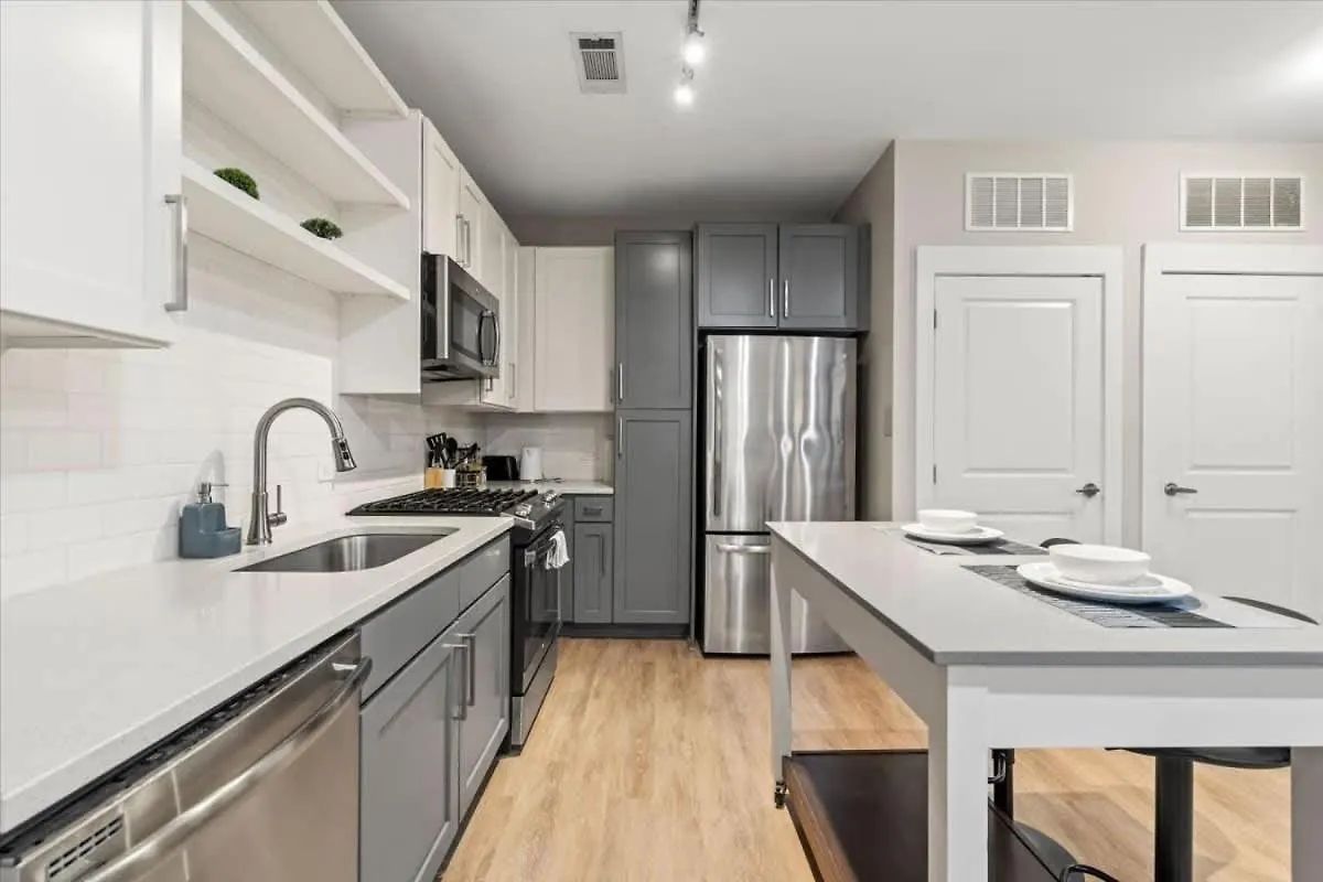 Apartment Luxurious 1Br Suite In Waverly Charlotte!